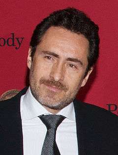 Color photo of Demián Bichir.